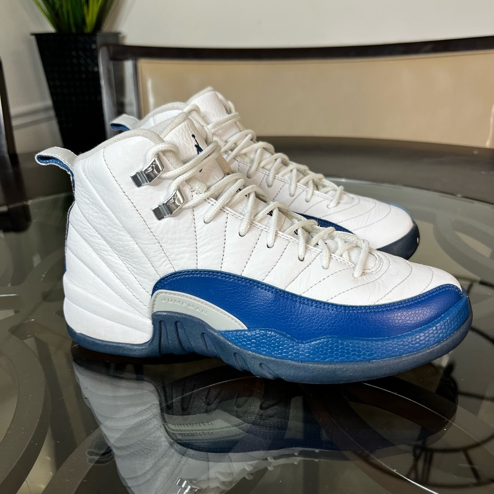 Nike Air Jordan 12  White French Blue Sz 8 women’s